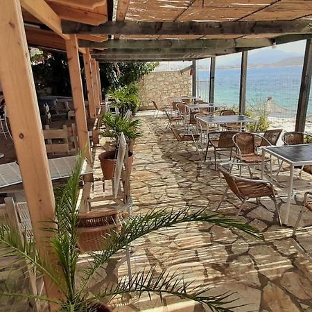 Rock Star-Pllakat Bed and Breakfast Sarandë Buitenkant foto